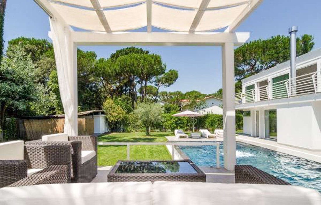 Villa in Centro, Forte dei Marmi, Tuscany 2 - 19107289