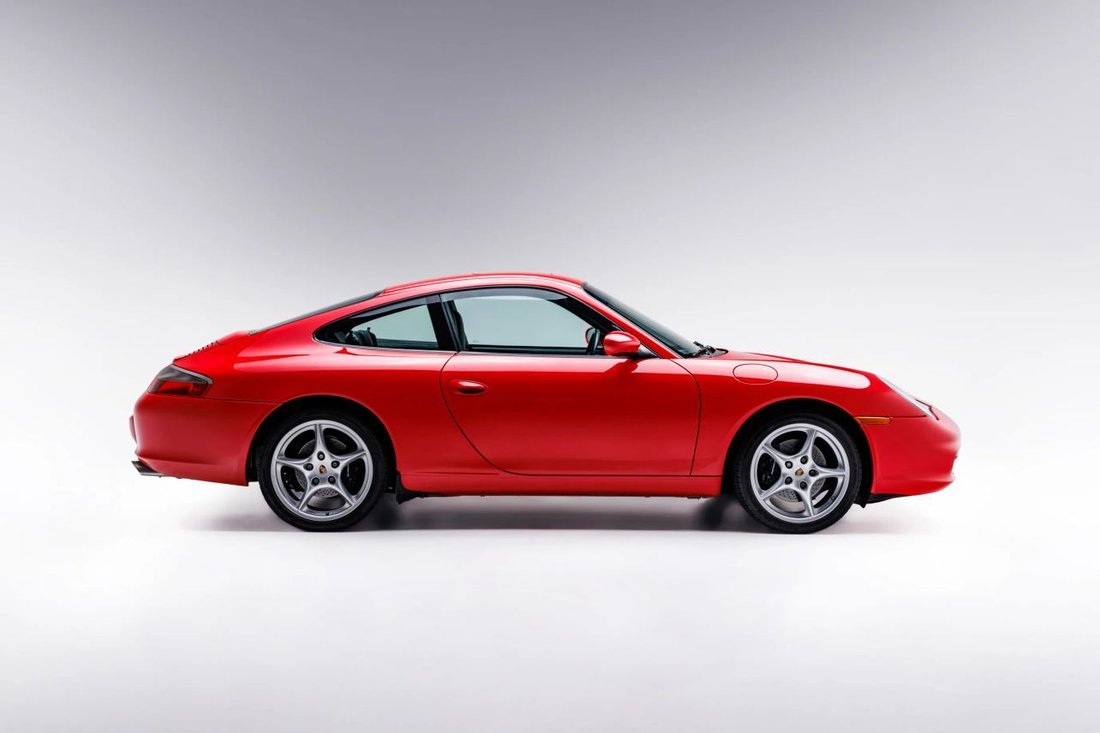 Coupe in Los Angeles, CA, United States 3 - 19108283