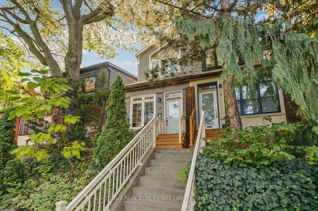 House in Toronto, Ontario, Canada 2 - 19108126