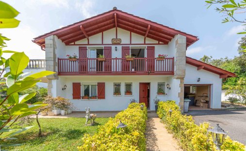 Villa in Bourg Kechiloa, Urrugne, France 1