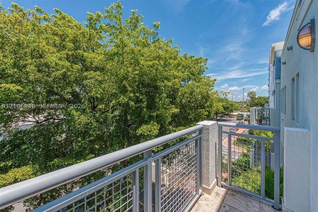 Condo in Miami Beach, Florida, United States 5 - 19106892
