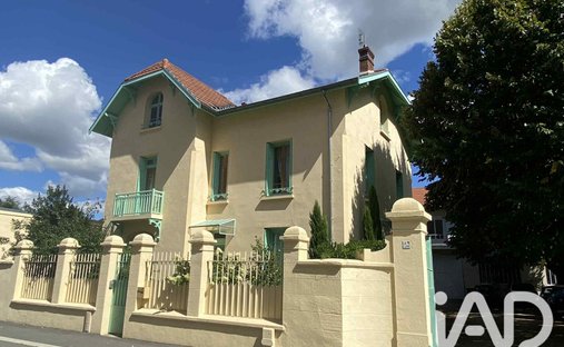 Maison à Izieux-La Varizelle-La Chabure-Le Creux, Saint-Chamond, France 1