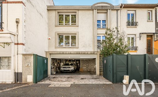 Centro-Sadi Carnot, Bagnolet, Francia 1