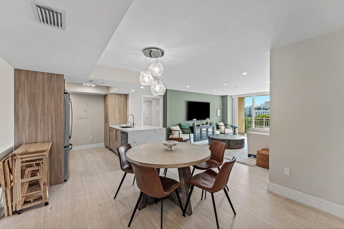 Condo in Boca Raton, Florida, United States 5 - 19107309