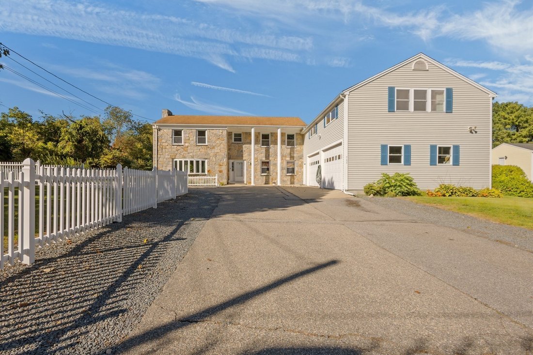House in Swansea, Massachusetts, United States 3 - 19108818