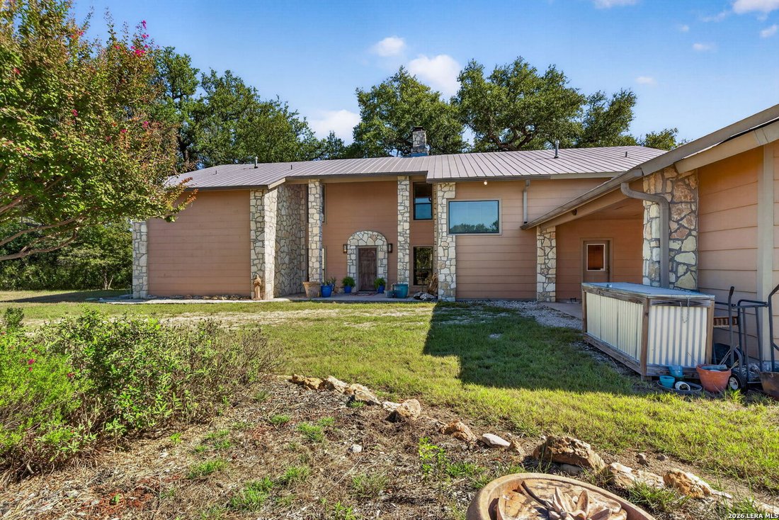 House in Uvalde, Texas, United States 5 - 19108680