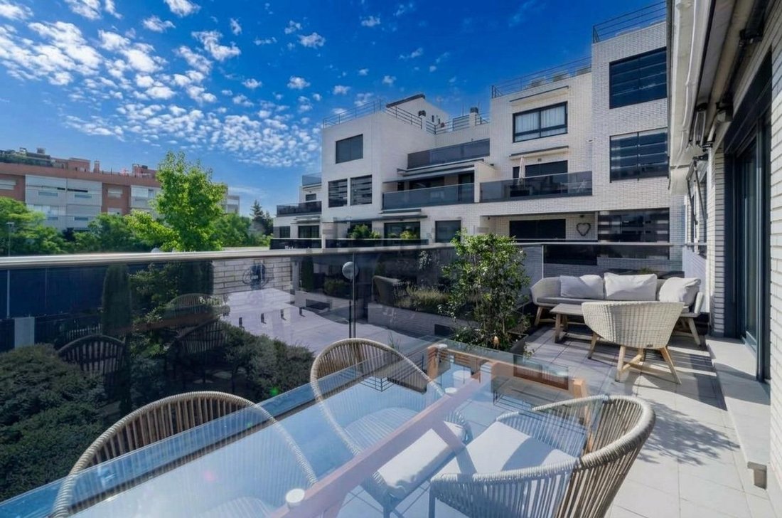 Appartement à Pozuelo de Alarcón, Communauté de Madrid, Espagne 1 - 19106840