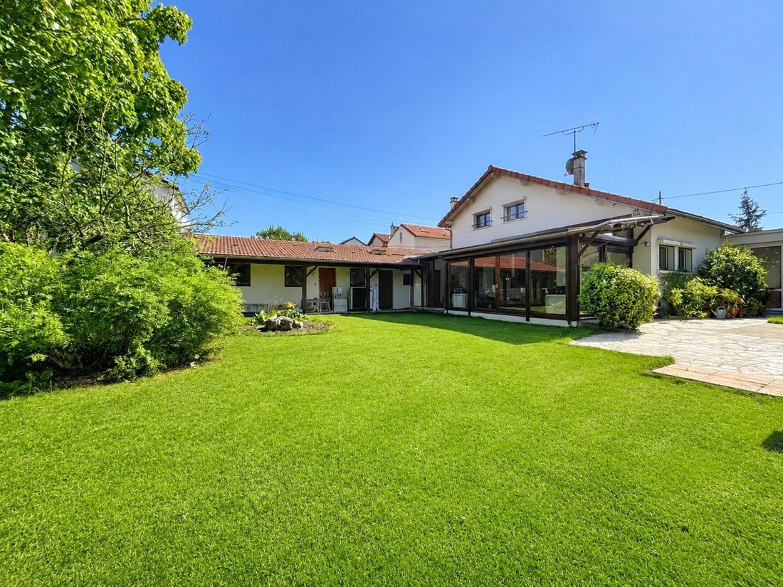 Casa en Chatou, Isla de Francia, Francia 2 - 19108990