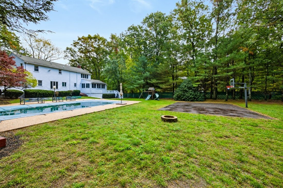 House in Sharon, Massachusetts, United States 3 - 19108735
