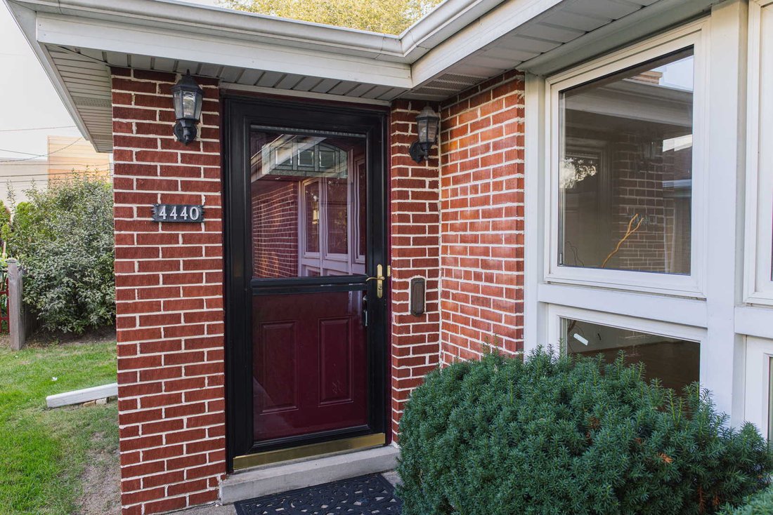 House in Skokie, Illinois, United States 5 - 19107389