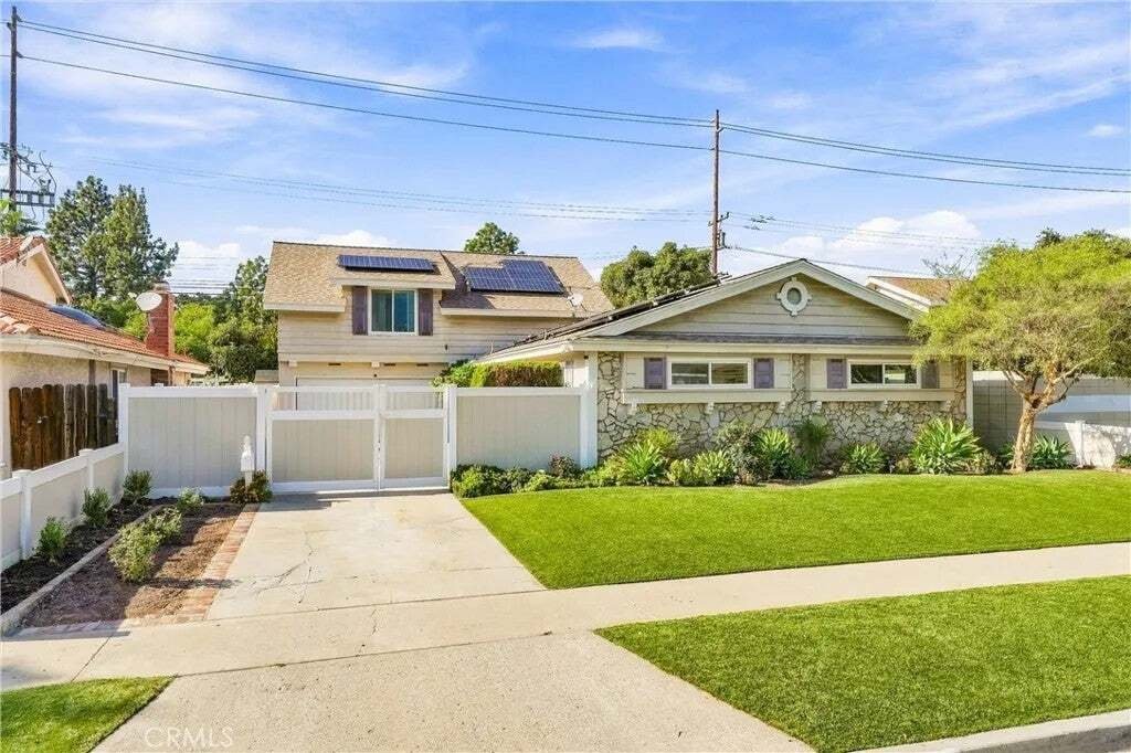 House in Tustin, California, United States 1 - 19107419