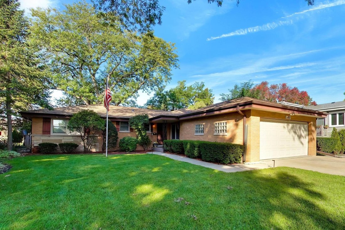House in Mount Prospect, Illinois, United States 1 - 19107994