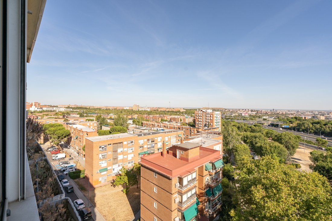 Apartment in Moratalaz, Madrid, Spain 2 - 19106885