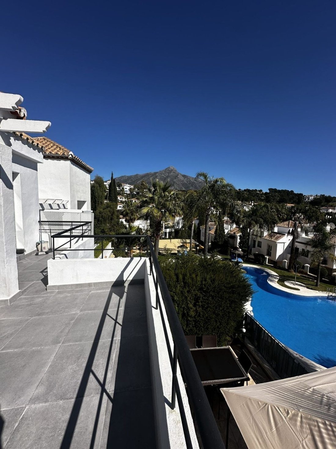 Apartamento en Playa Puerto Banús, Marbella, España 3 - 19107363