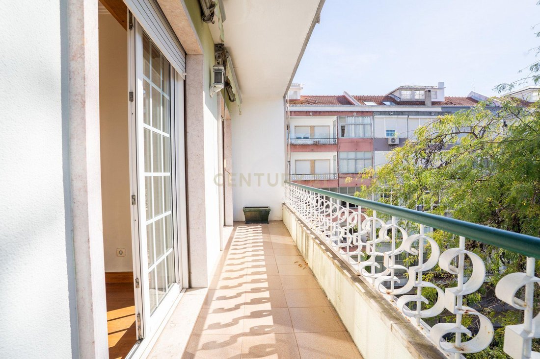 Apartment in Alvalade, Lisbon, Portugal 1 - 19107574