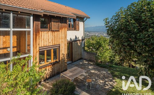 Maison à Le Village, Seyssins, France 1