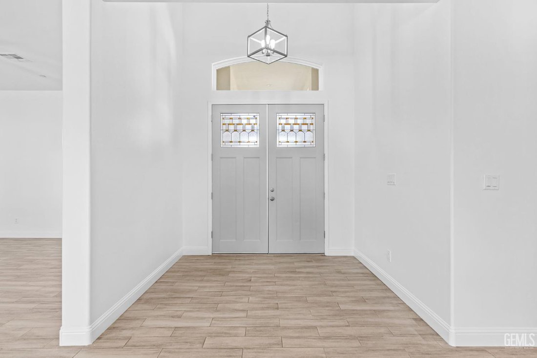 House in Bakersfield, California, United States 3 - 19108825