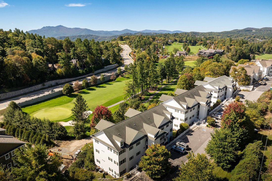 Condo in Blowing Rock, North Carolina, United States 1 - 19109051