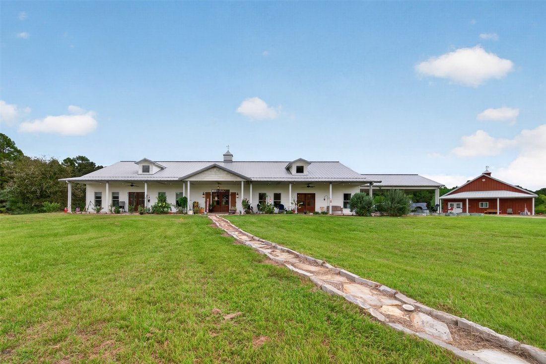 Corps de ferme à Lovelady, Texas, États-Unis 1 - 19108879