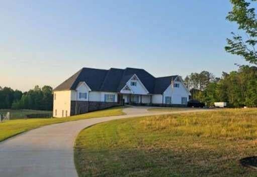 House in Social Circle, Georgia, United States 1 - 19107341