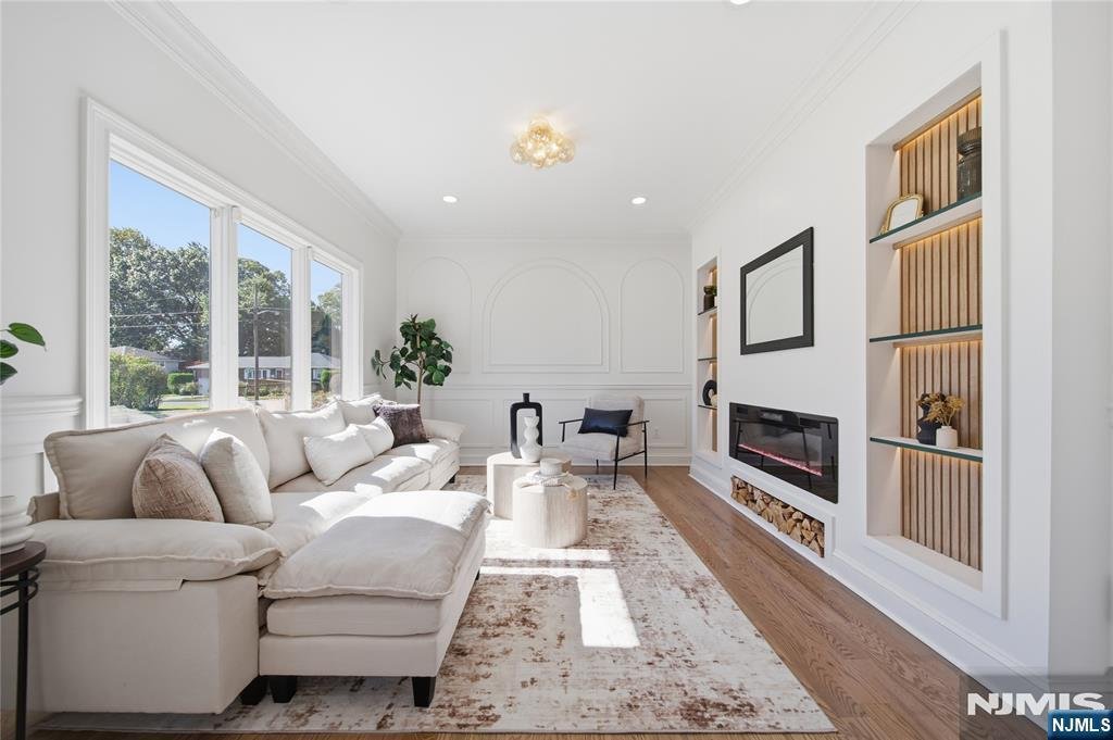 House in Fair Lawn, New Jersey, United States 2 - 19108443