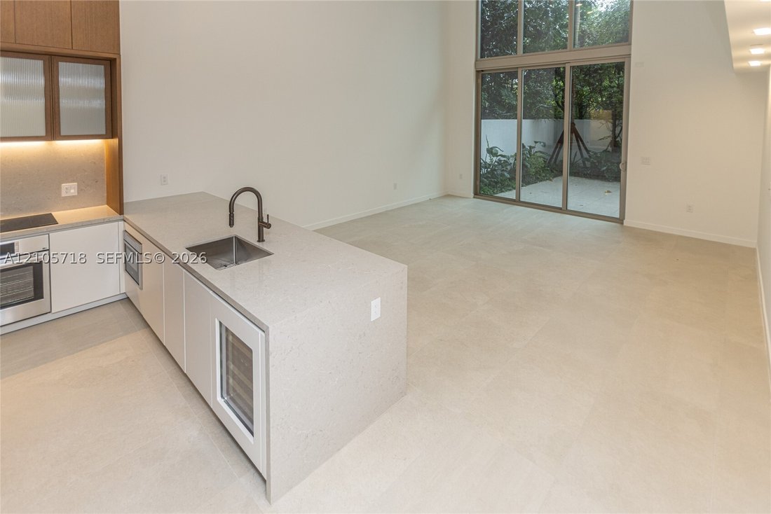 Appartement à Miami, Floride, États-Unis 4 - 19108250