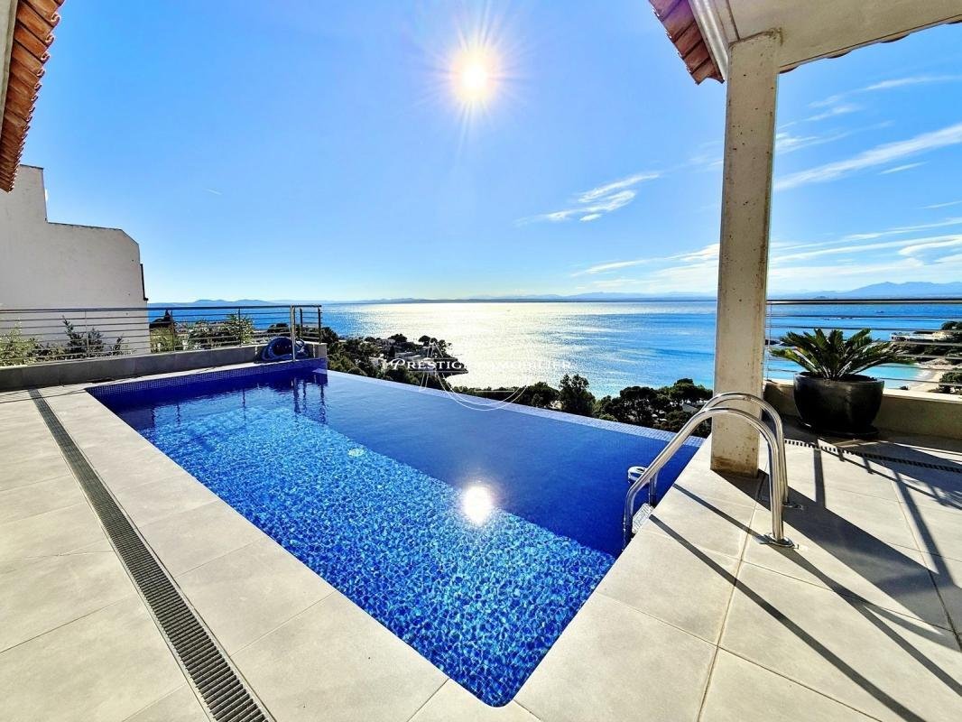 Villa en Rosas, Cataluña, España 4 - 19107863