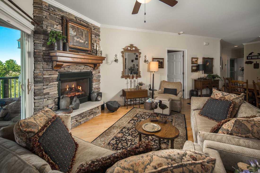 Condo in Blowing Rock, North Carolina, United States 5 - 19109051