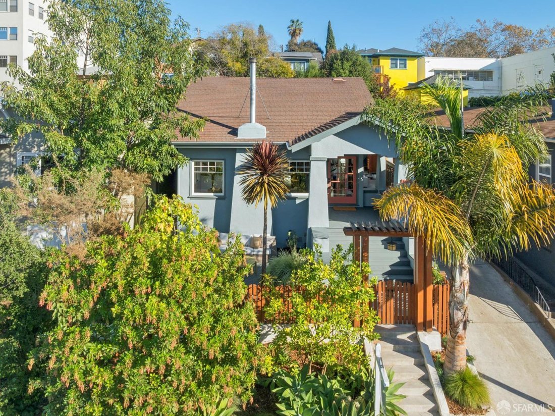 House in Oakland, California, United States 1 - 19106773