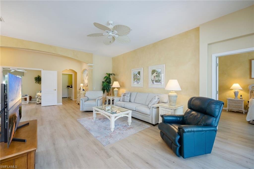 Condominio en Estero, Florida, Estados Unidos 4 - 19108026