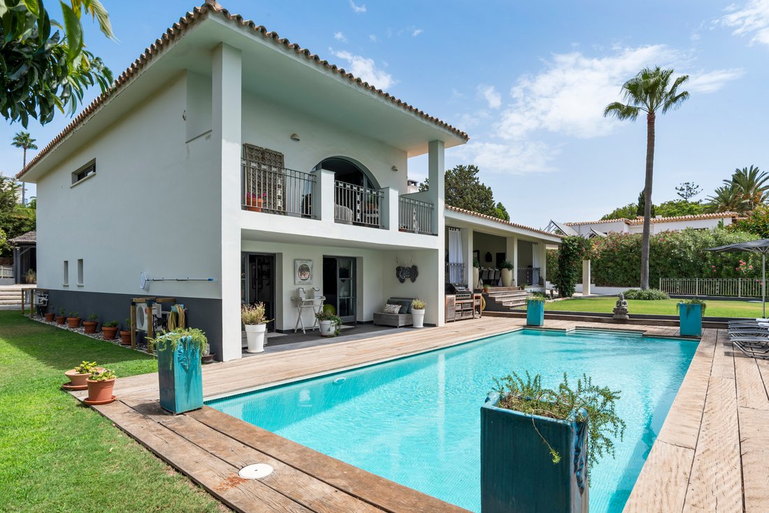 Villa in Estepona, Andalusien, Spanien 1 - 19109321