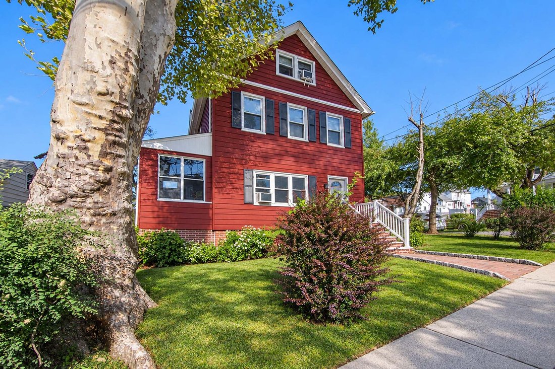 House in Ridgefield Park, New Jersey, United States 2 - 19109339