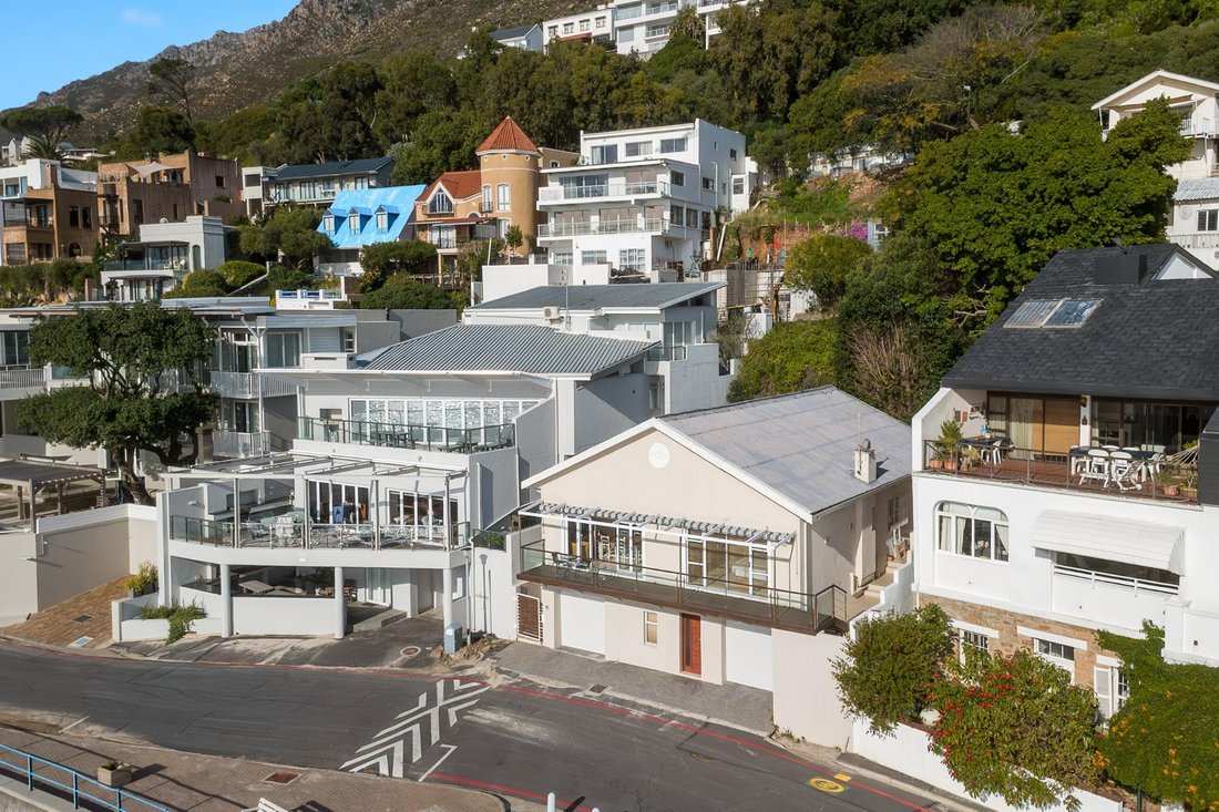Haus in Gordons Bay Central, Helderberg, Kapstadt 3 - 19109539
