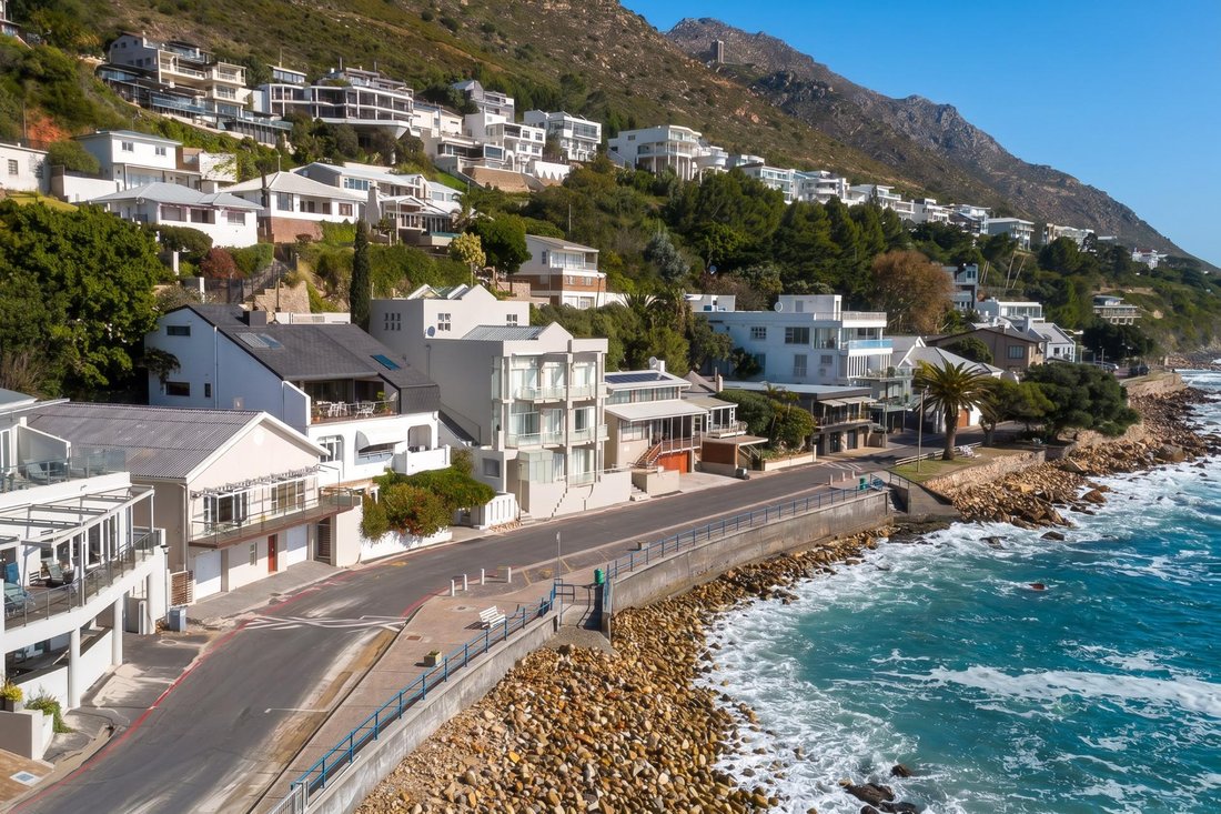 Haus in Gordons Bay Central, Helderberg, Kapstadt 4 - 19109539