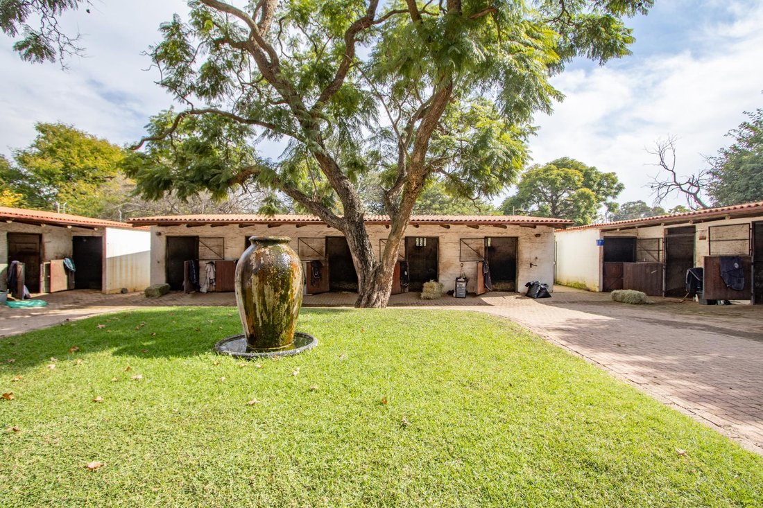 Haus in Halfway House Estate, Gauteng, Südafrika 1 - 19109549