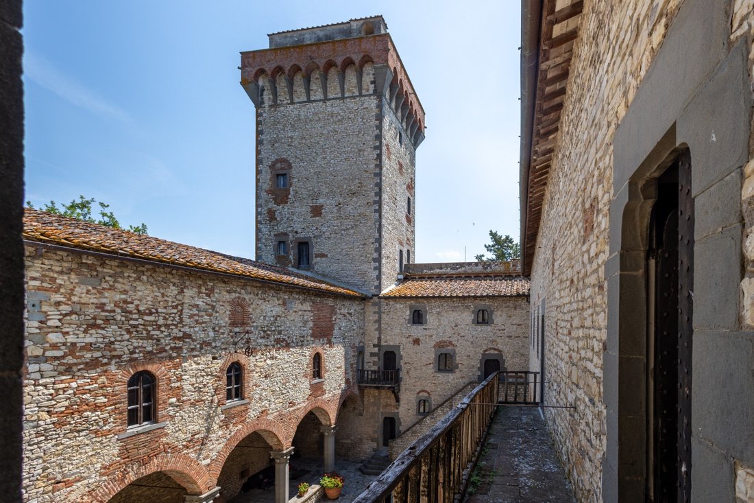 Château à Montanino - Matassino - Ciliegi, Reggello, Toscane 3 - 19109474