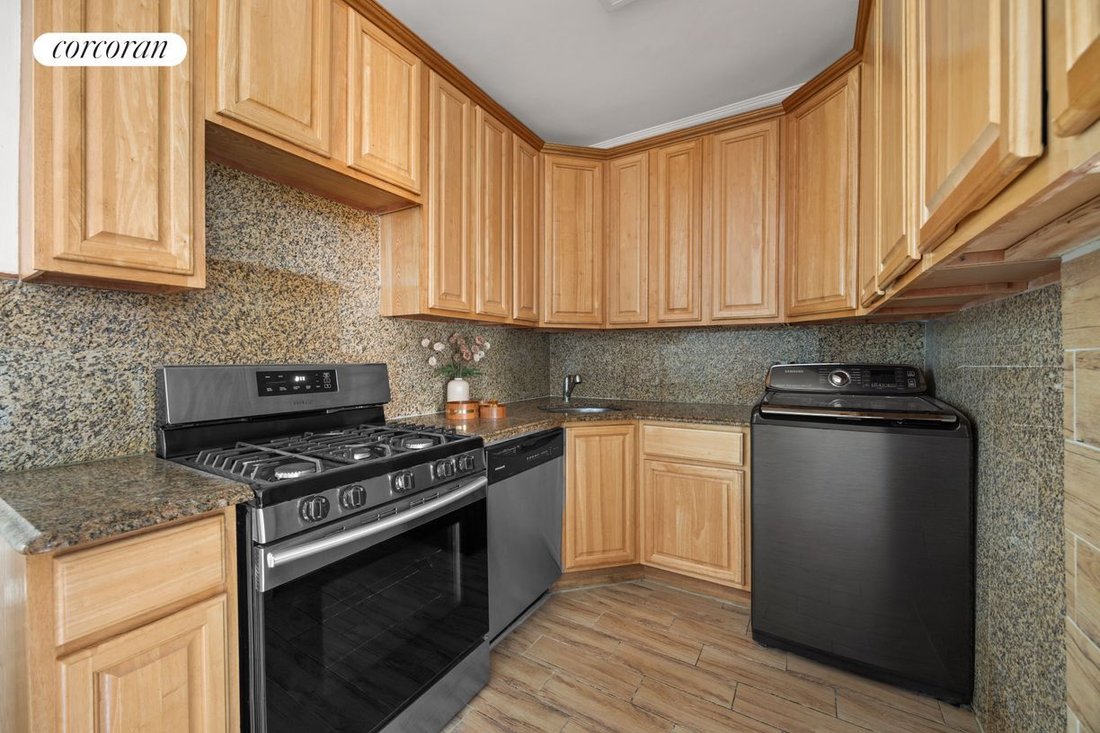 Co Op in New York, New York, United States 5 - 19109373