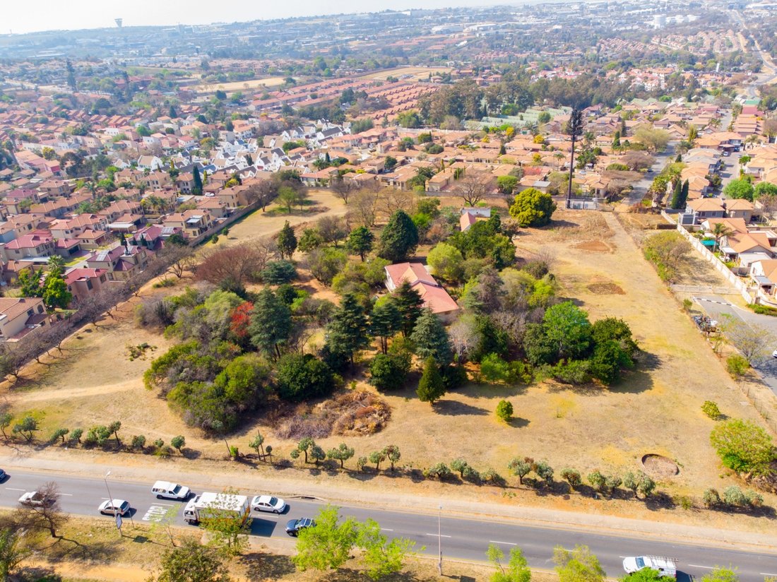 Halfway House Estate, Gauteng, South Africa 1 - 19109612