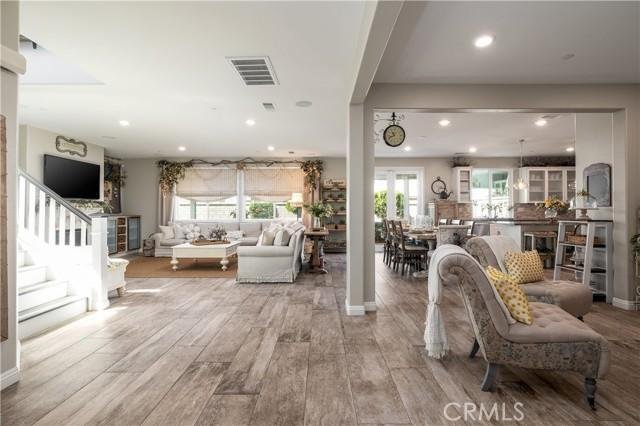 House in Jurupa Valley, California, United States 4 - 19022112