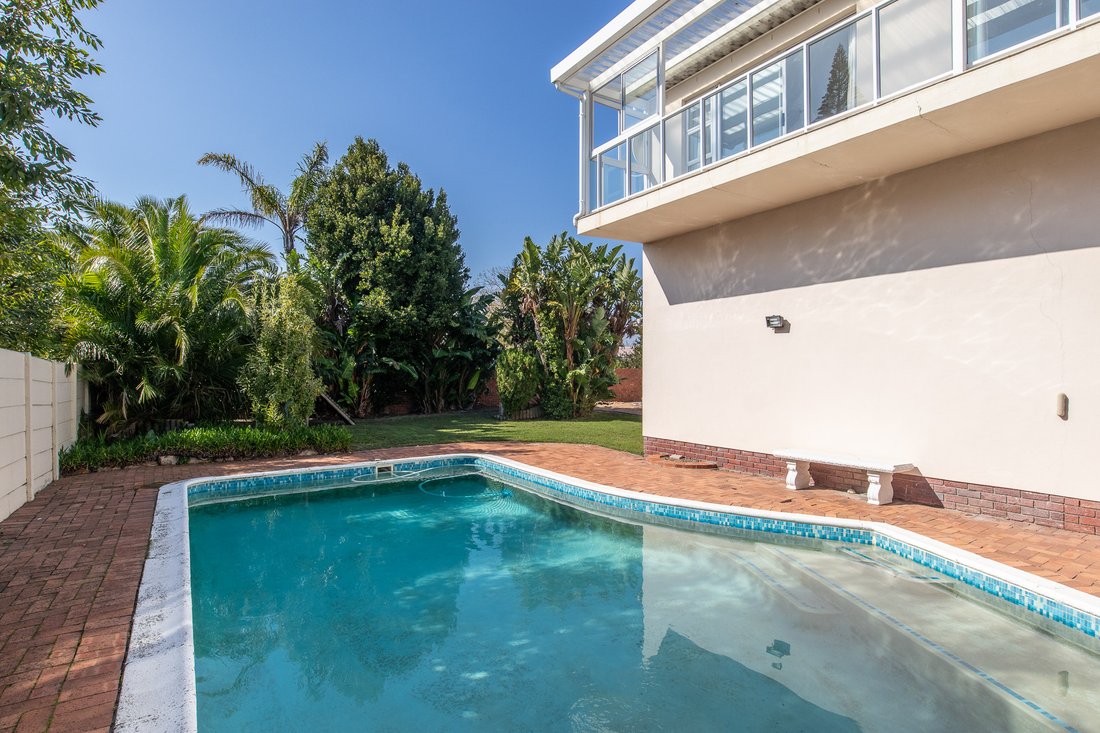 House in City Centre, City Bowl, Cape Town 2 - 19109542
