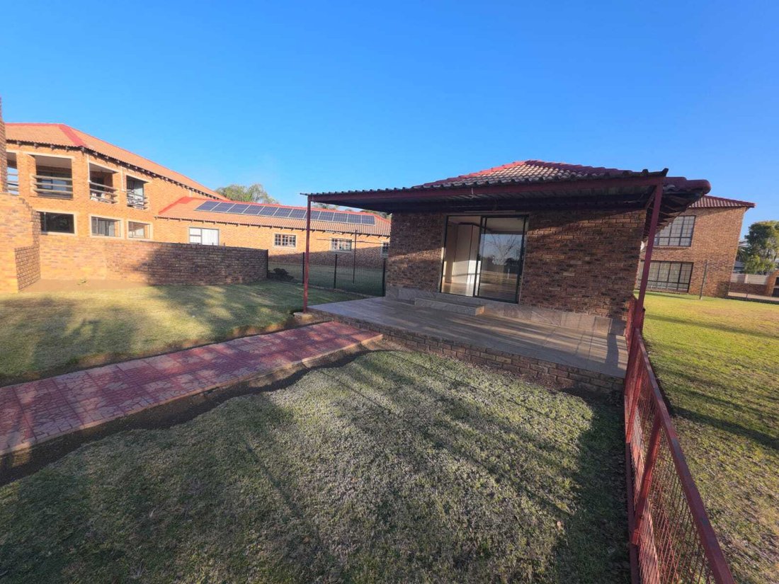 Andere in Glen marais, Gauteng, Südafrika 3 - 19109751