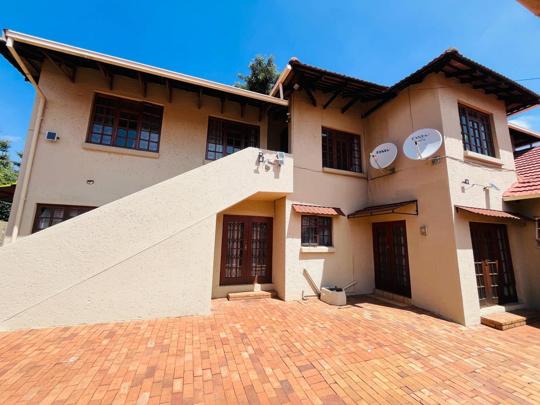 Casa en Bedfordview, Gauteng, Sudáfrica 2 - 19109746