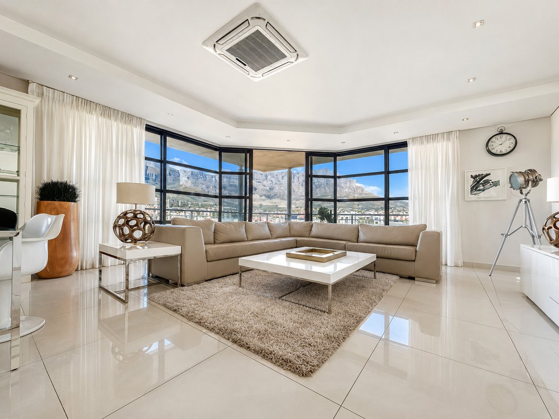 Apartment in City Centre, City Bowl, Cape Town 2 - 19109853