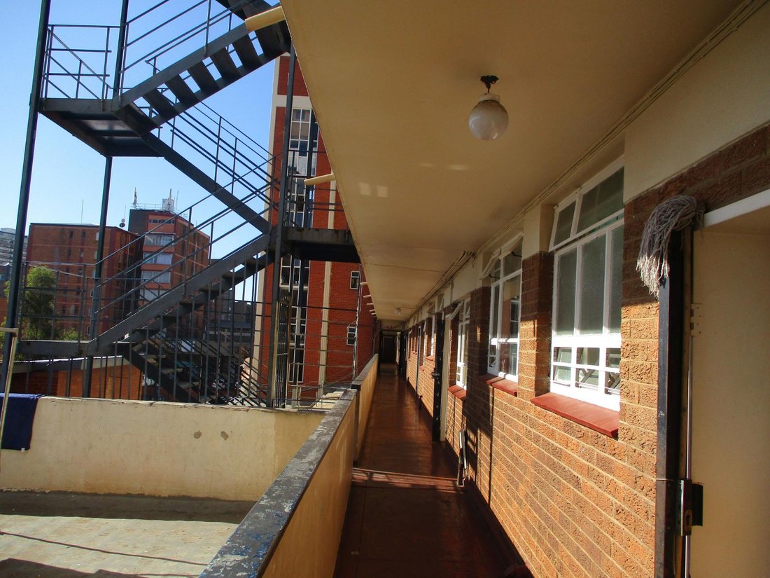 Otros en Pretoria, Gauteng, Sudáfrica 5 - 19109876