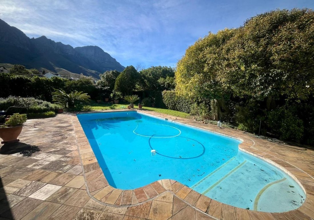 House in Firgrove Rural, Helderberg, Cape Town 2 - 19110151