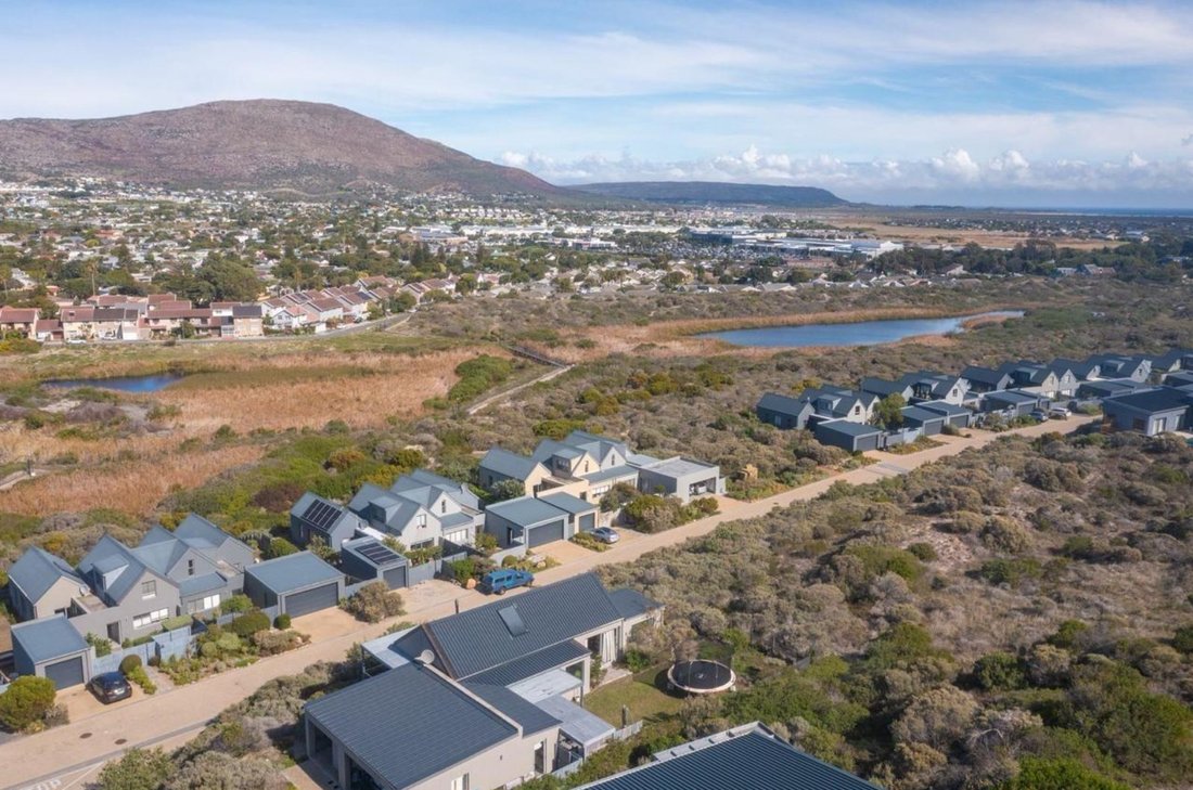 Crofters Valley, South Peninsula, Cape Town 3 - 19109860