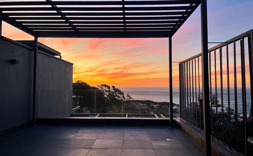 House in City Centre, City Bowl, Cape Town 1