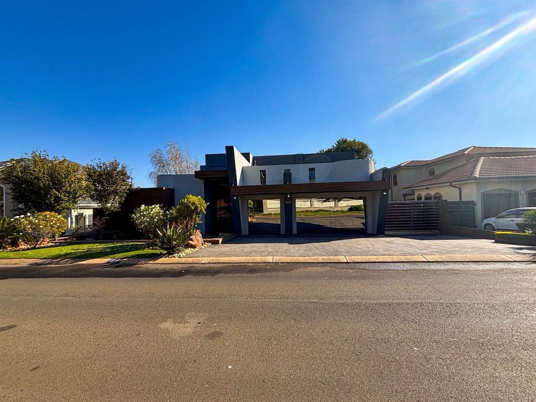 House in Benoni, Gauteng, South Africa 2 - 19109807