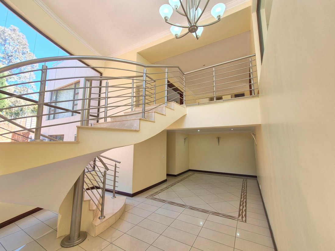 House in Pretoria, Gauteng, South Africa 4 - 19109753