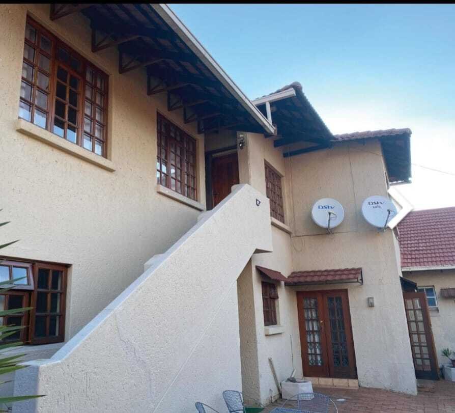 Casa en Bedfordview, Gauteng, Sudáfrica 3 - 19109622